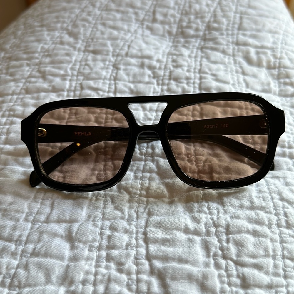 VGUC Vehla Black/Toffee Aviator Sunglasses